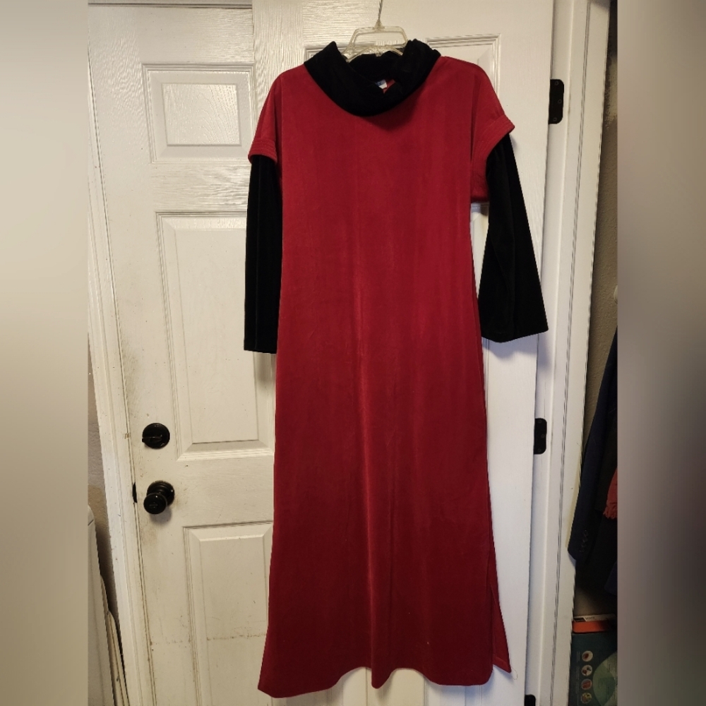 Lara Dee by Charm Vintage Robe Housecoat Fuschia Pink Black Excellent condition